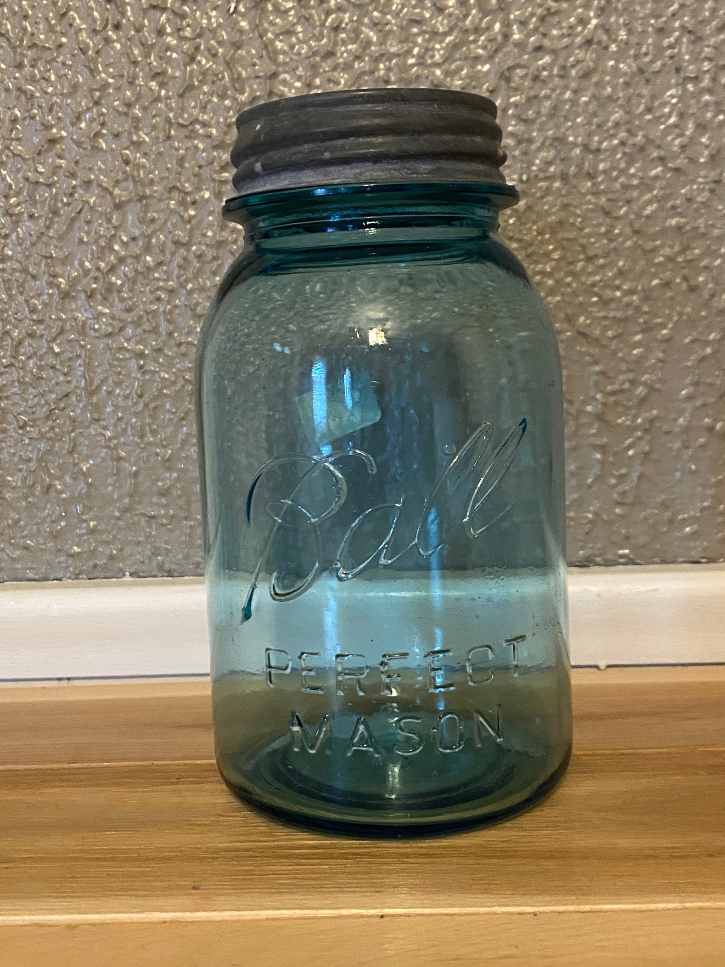 Quart Vintage Farmhouse Candle