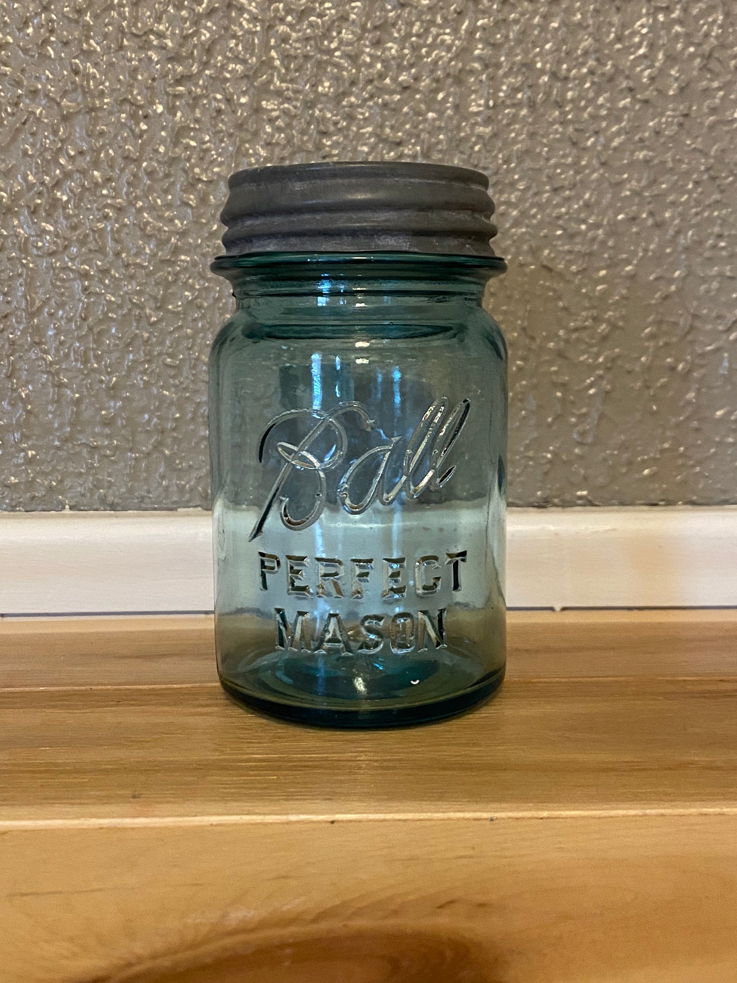 Pint Vintage Farmhouse Candle