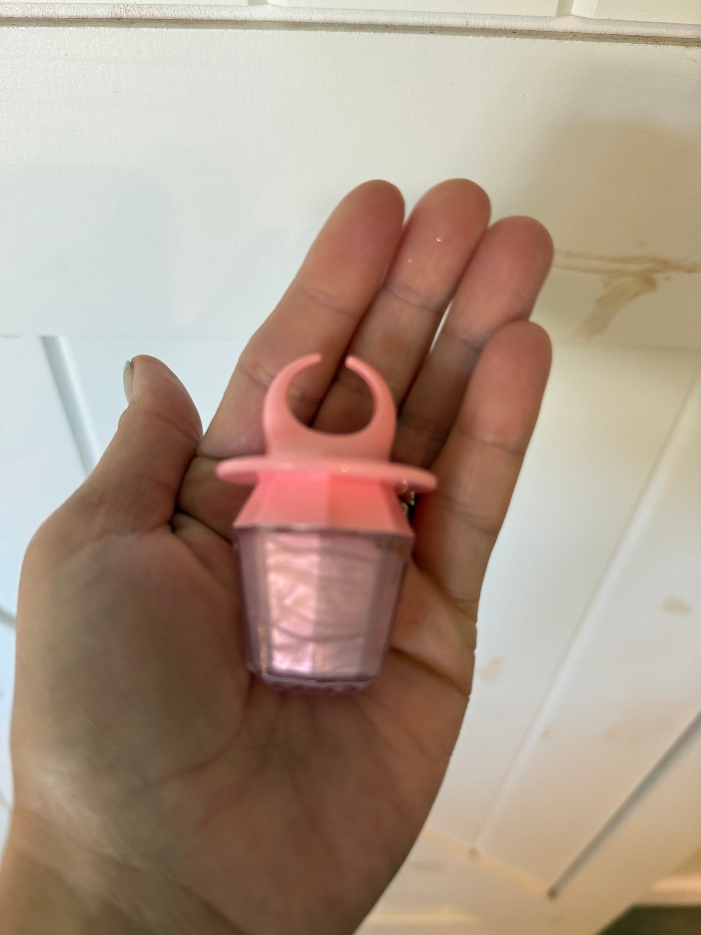 Lip gloss- ring pop tube